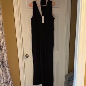 Elegant Black Sleeveless Jumpsuit